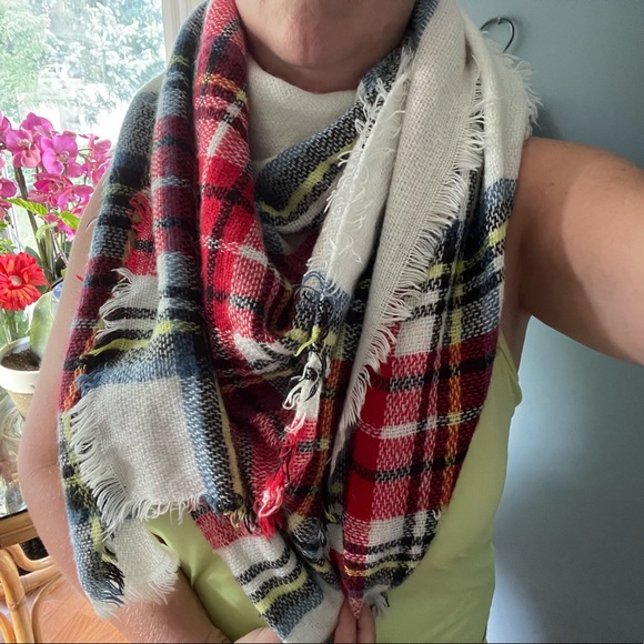 Scarf wrap shawl - Picture 4 of 4